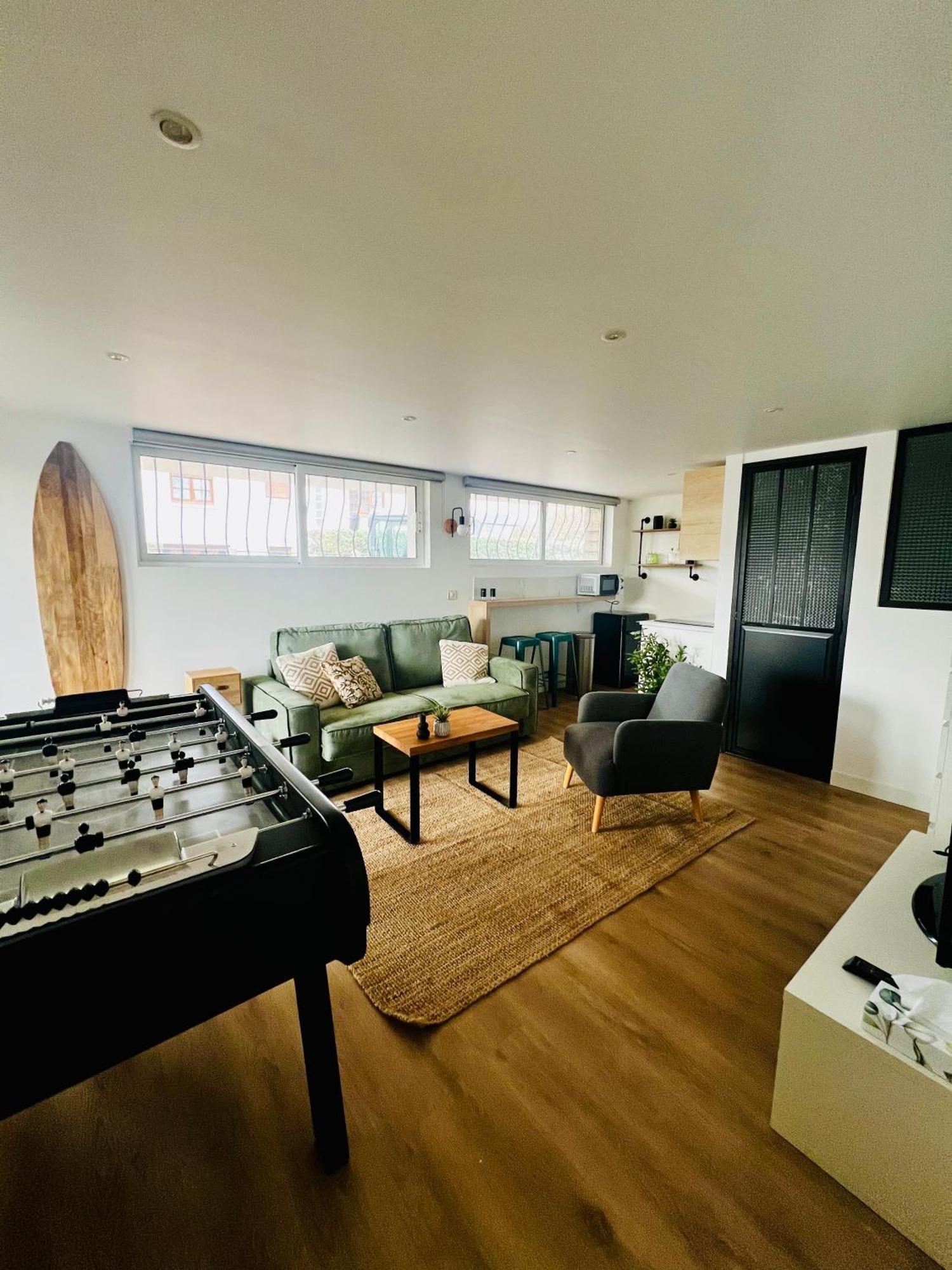 Superbe Studio Neuf - 20 Min Versailles Les Clayes-Sous-Bois エクステリア 写真