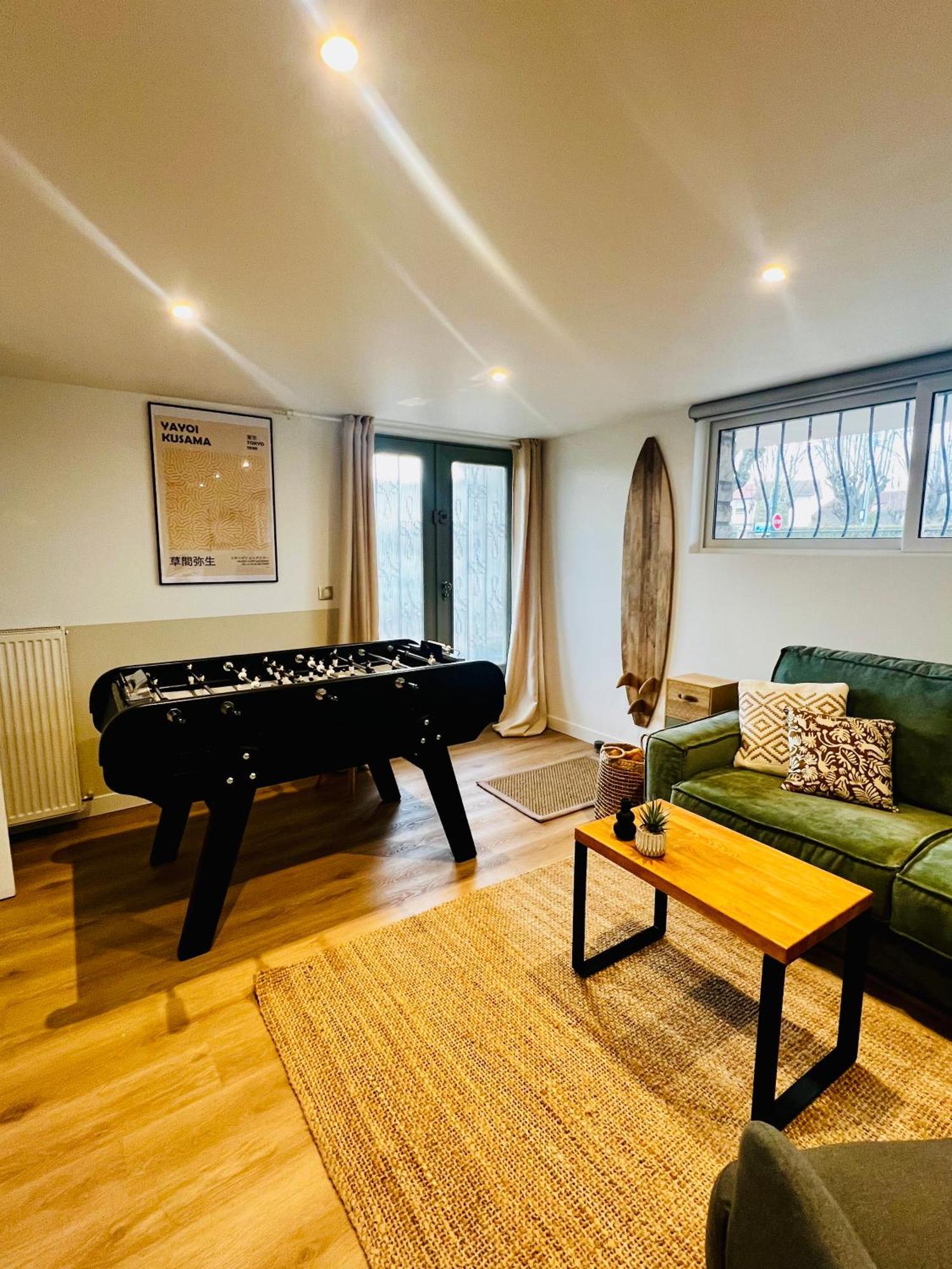 Superbe Studio Neuf - 20 Min Versailles Les Clayes-Sous-Bois エクステリア 写真